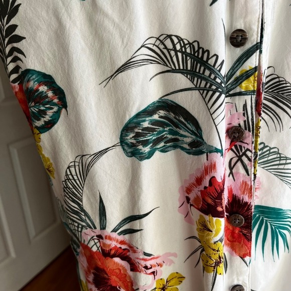 Men's Tropical Print Button Down Short Sleeve Shirt Hawaiian Resort Vacation - Picture 7 of 11